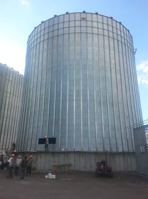 GRAIN BIN (SILO)